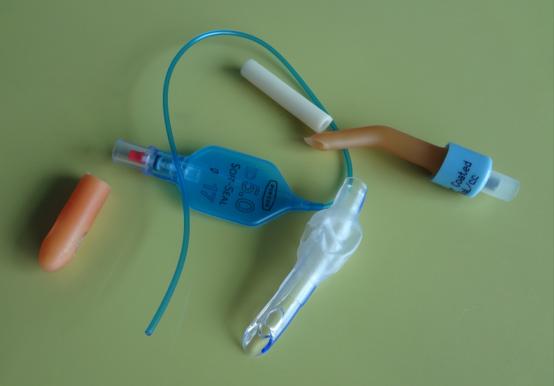 醫(yī)療器械表面處理樣品-普樂斯等離子清洗機(jī)