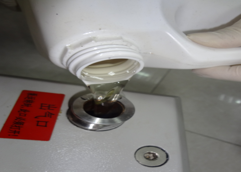 組裝完成后導(dǎo)入新油-普樂斯等離子清洗機