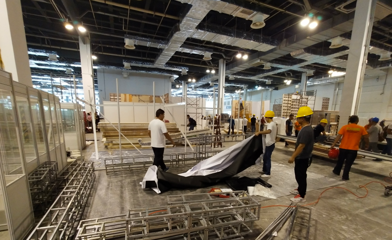 2019上海Medtec中國(guó)展布展正在進(jìn)行中-普樂(lè)斯等離子清洗機(jī)