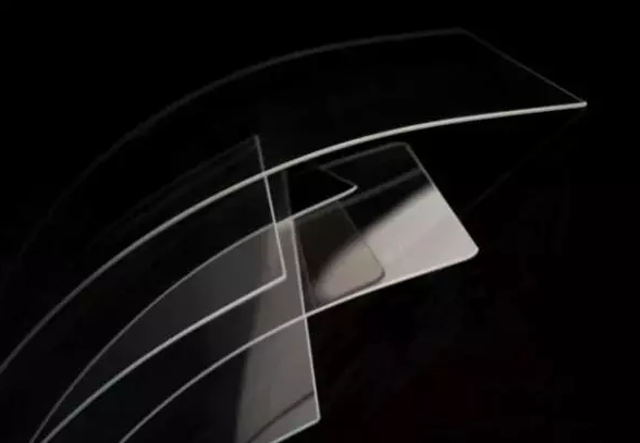 康寧柔性玻璃或破解可折疊設(shè)備"致命硬傷"-普樂斯等離子清洗機(jī)