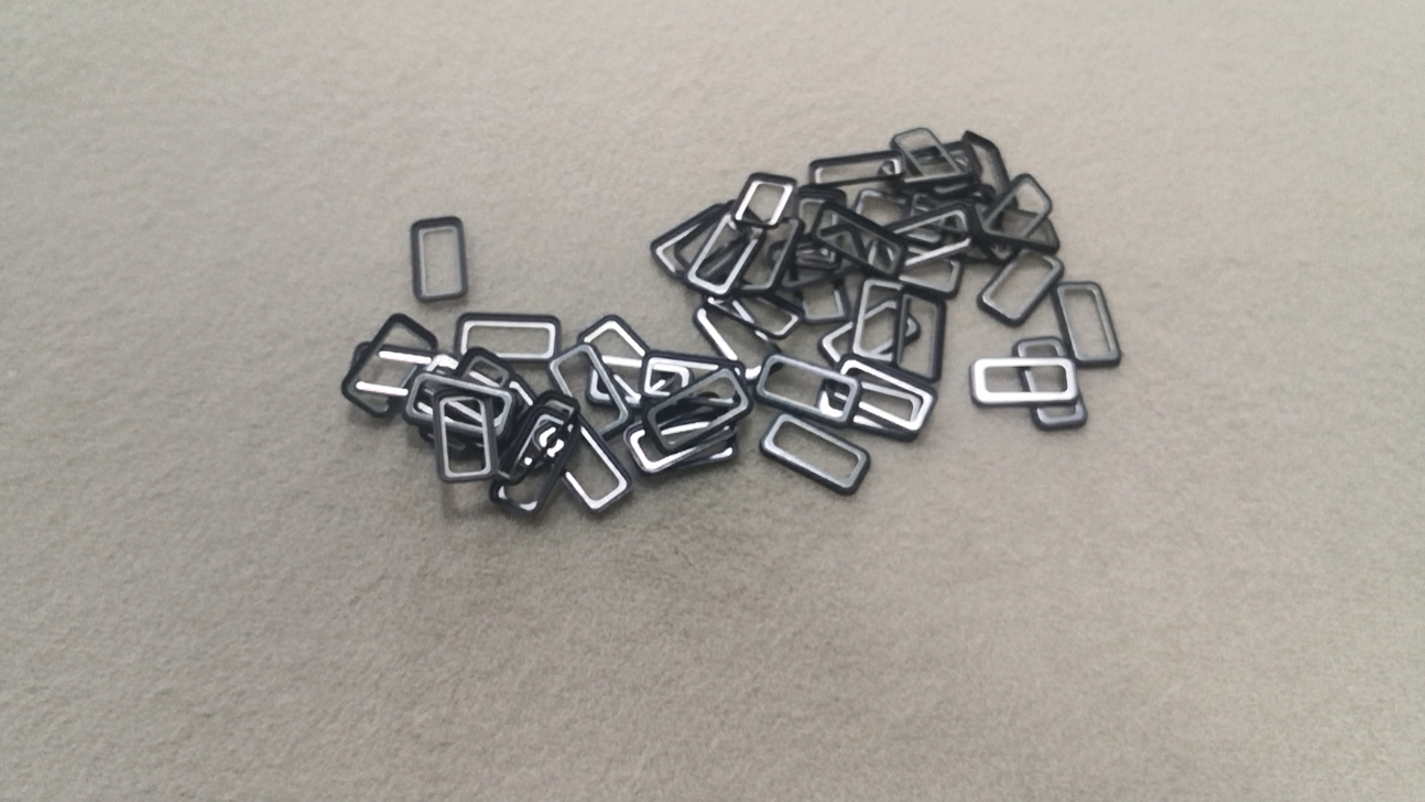 尼龍配件等離子表面清洗活化改性處理-普樂斯