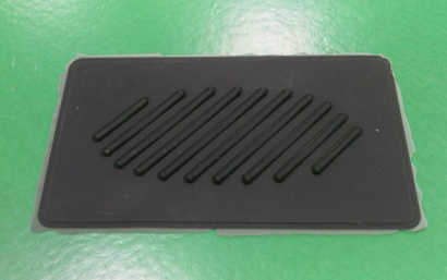 灰色硅膠材料產(chǎn)品-普樂斯等離子表面處理