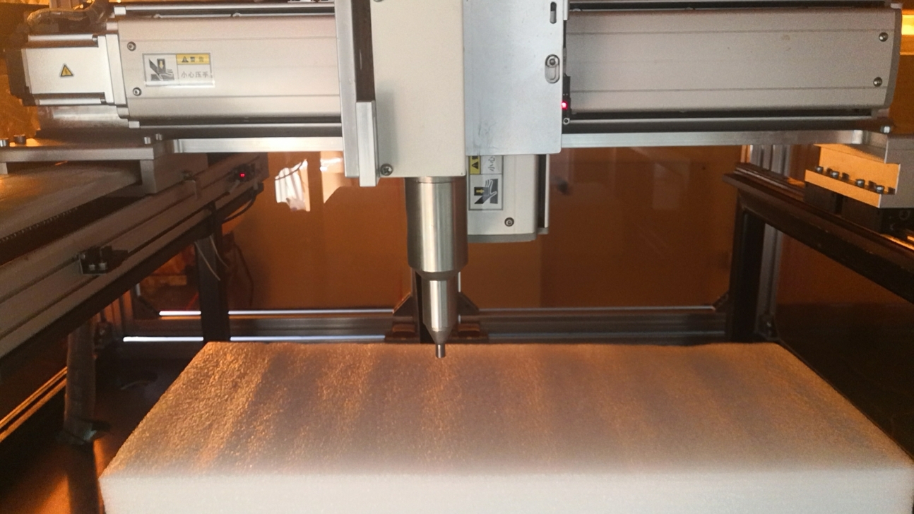 大氣射流等離子放電等離子處理硅橡膠-普樂斯